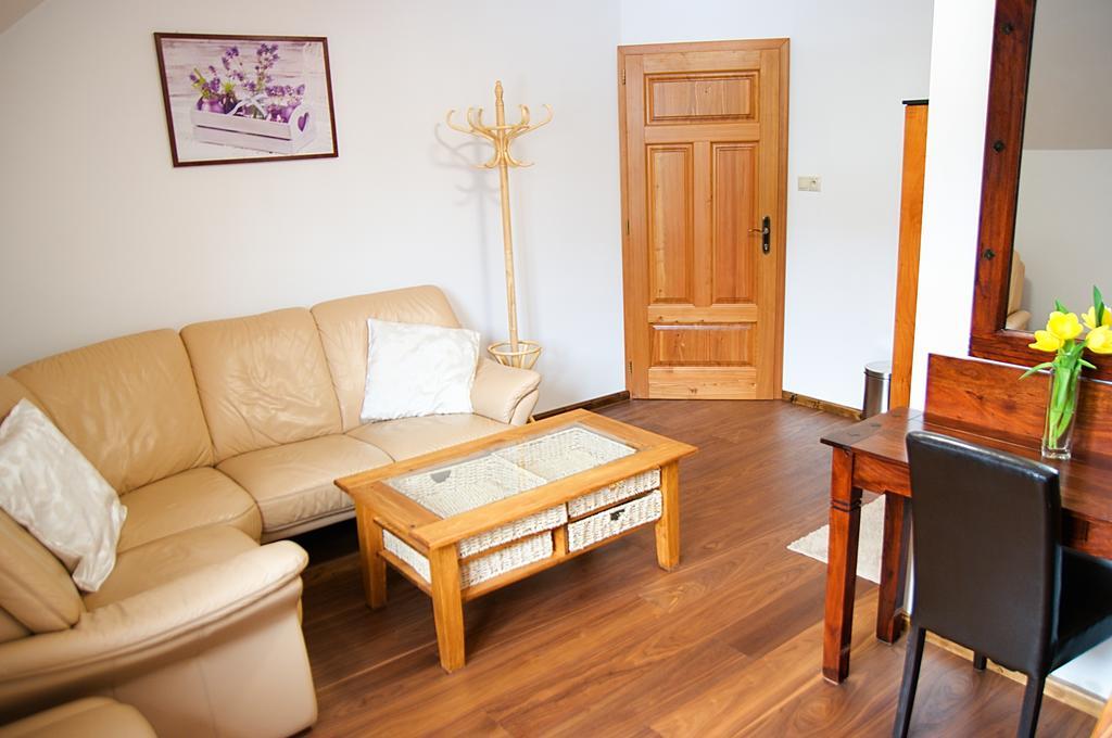 Vila Pod Branou Poprad Exterior foto