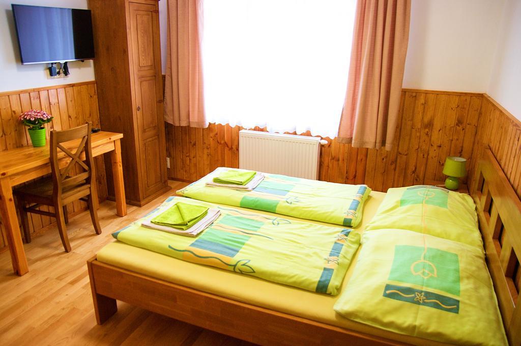 Vila Pod Branou Poprad Exterior foto